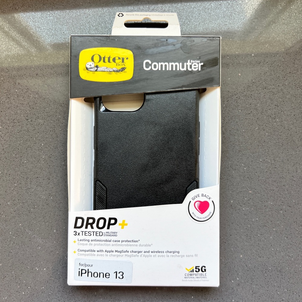 Otterbox Commuter in Black for iPhone 13